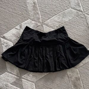 Size XL black pleated tennis skirt